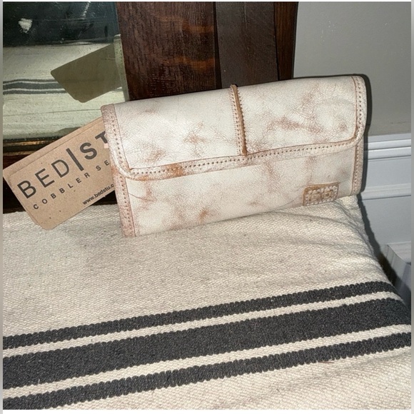 Bed Stu Handbags - NWT Bed Stu Leather Canton Wallet Clutch Nectar Lux MSRP $169